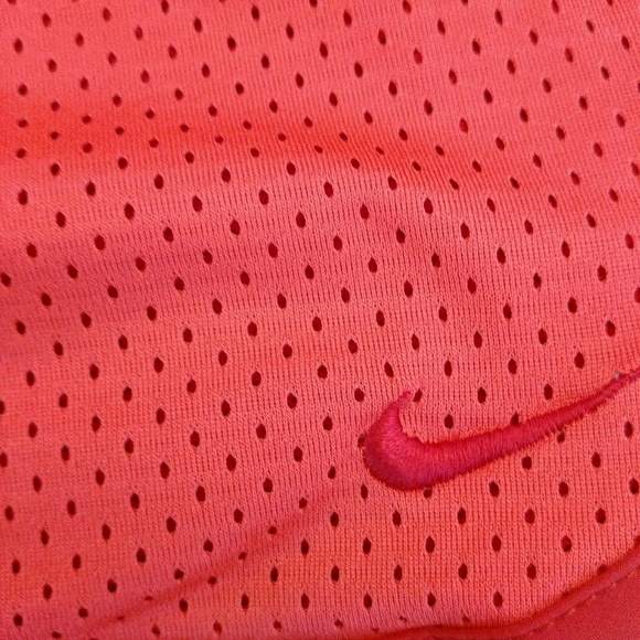 Girls Nike shorts - Picture 2 of 4